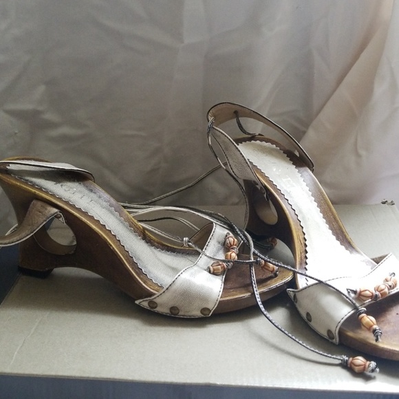 Womens shoes - Picture 1 of 1